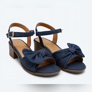 NINE WEST Keirah Denim Bow Sandals Big Girls Size 6 EUC Low Block Heel